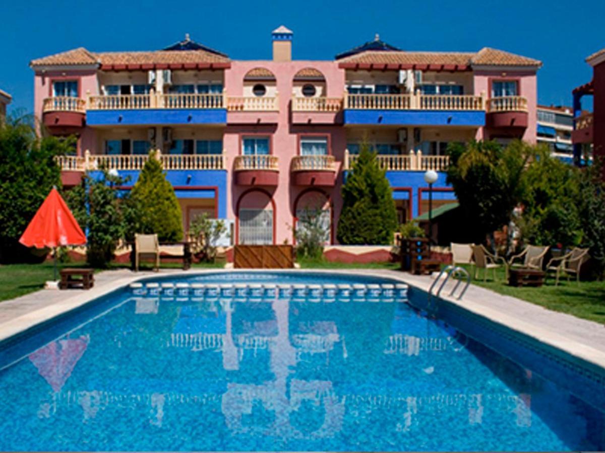 Apartamentos Marina Internacional Torrevieja Esterno foto