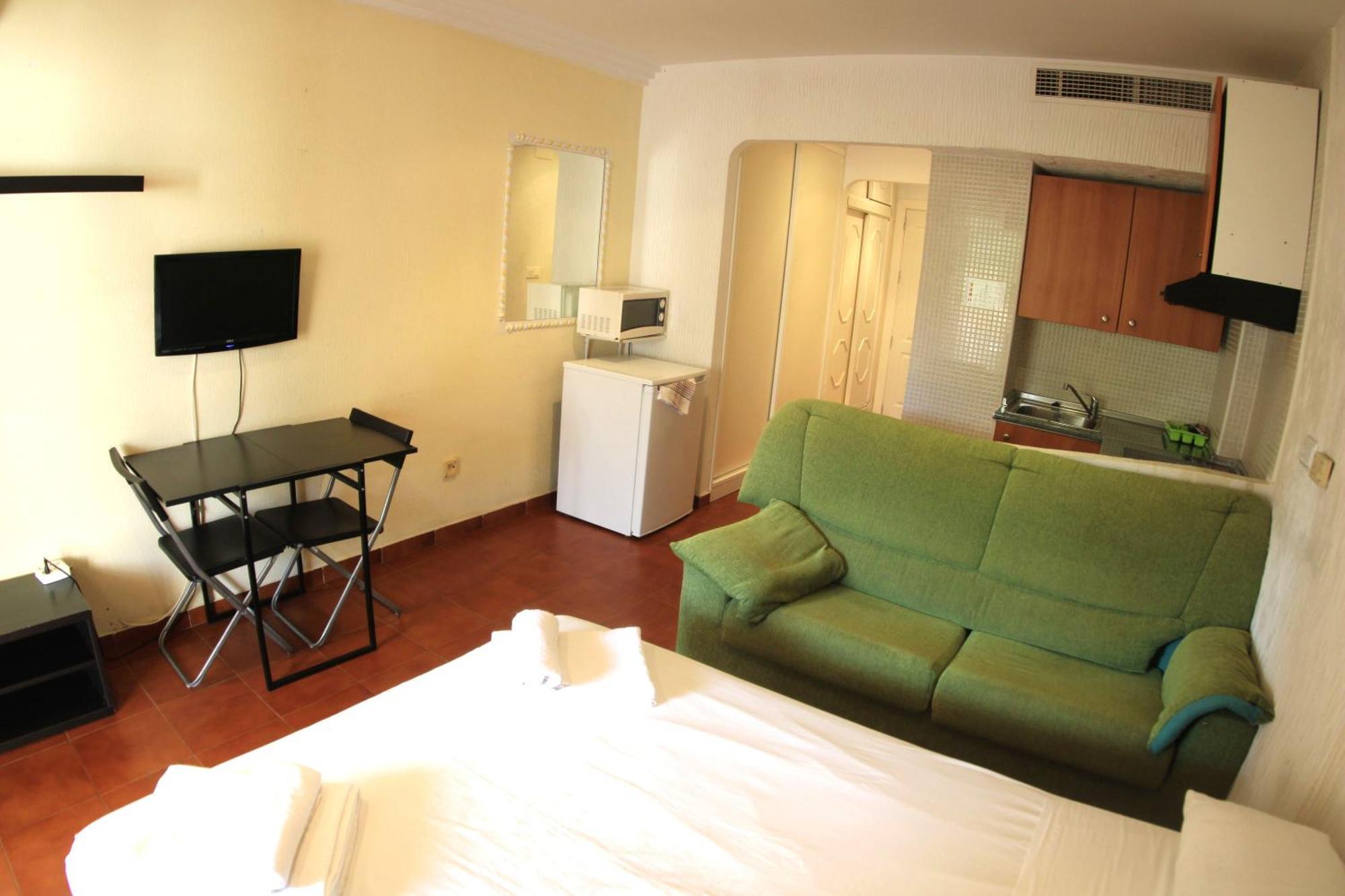 Apartamentos Marina Internacional Torrevieja Esterno foto