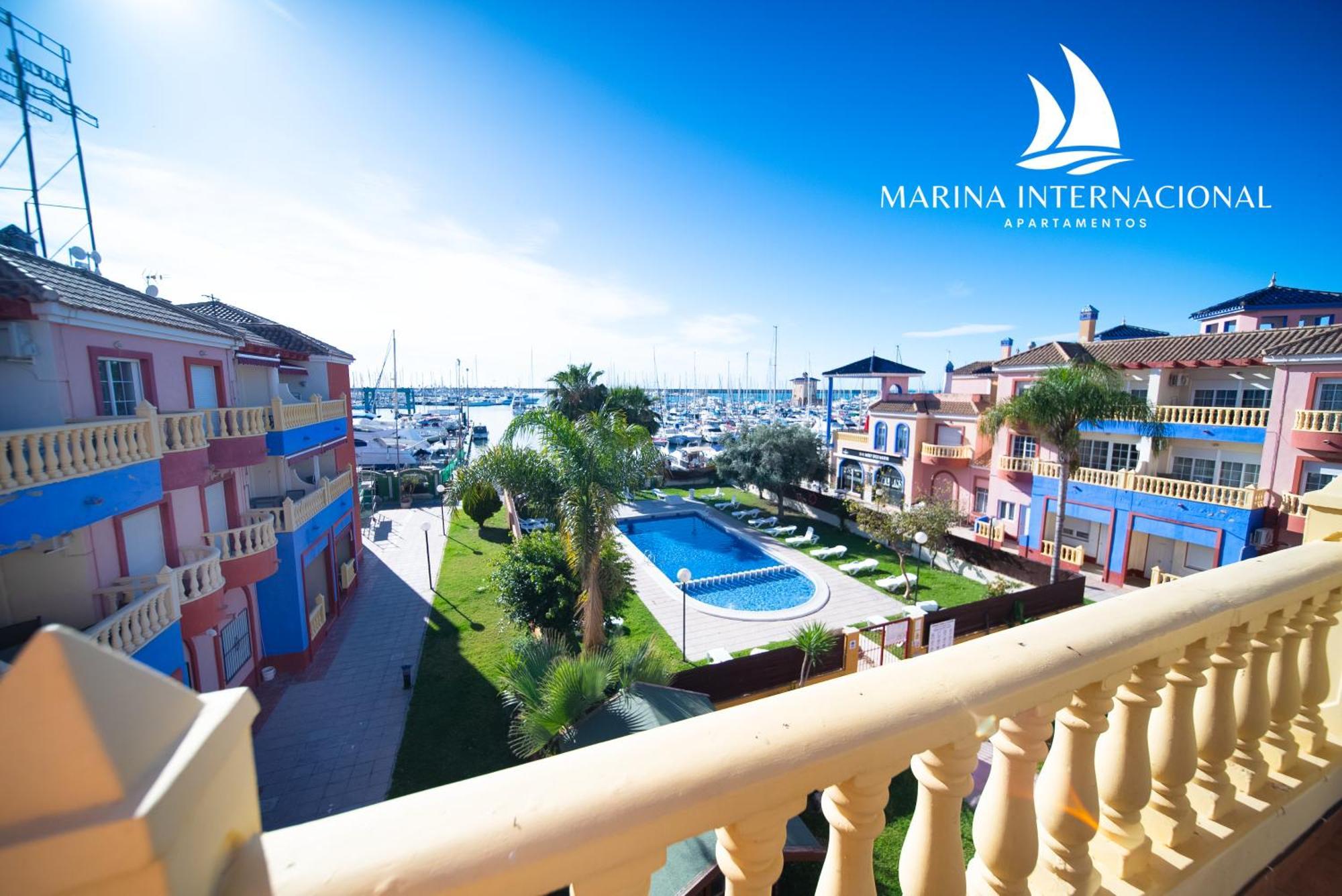 Apartamentos Marina Internacional Torrevieja Esterno foto