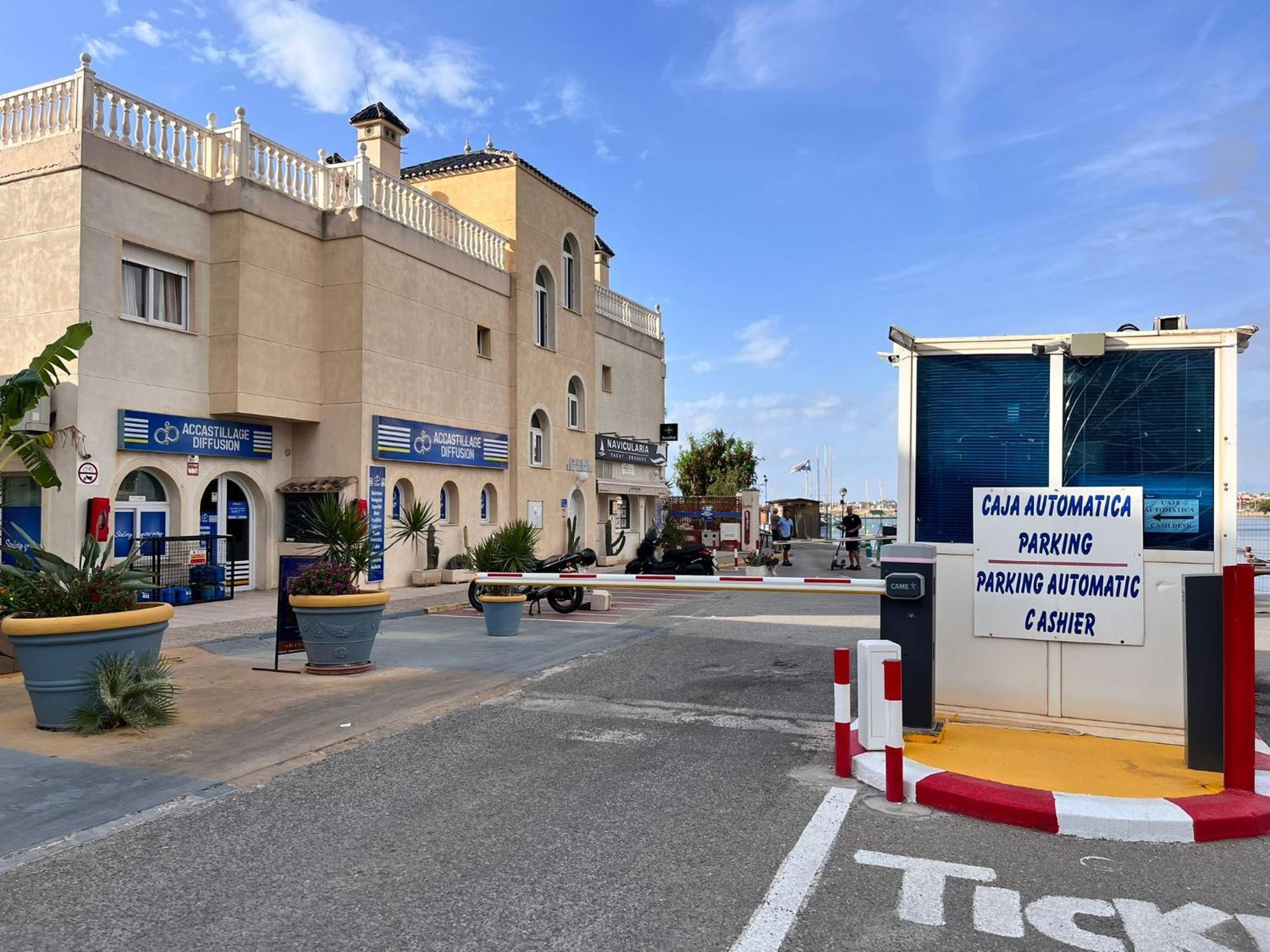 Apartamentos Marina Internacional Torrevieja Esterno foto